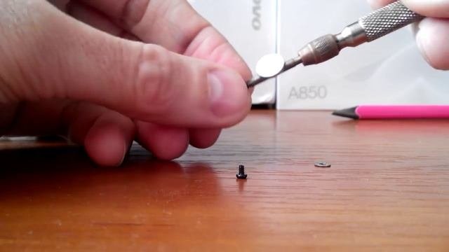 Как закрутить маленький винт. Полезные советы на все случаи жизни.