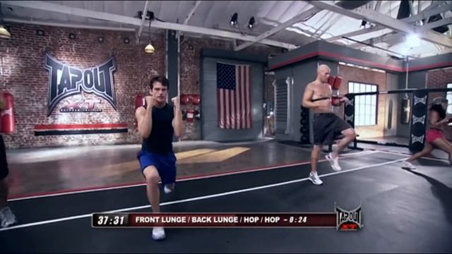 Плио 9: Выпады вперед-назад с двойным подпрыгиванием смотреть онлайн