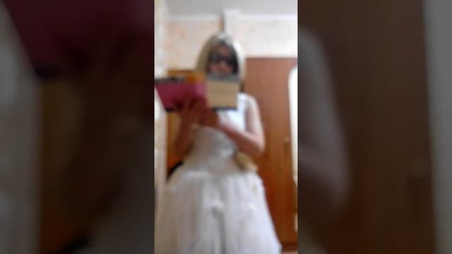 Зацветала у лози лоза