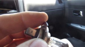 ЗАЗ FORZA Замена ламп ближнего света и ламп габаритов