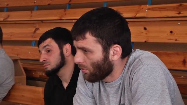 Контрольные схватки сборной Крыма по греко-римской борьбе перед чемпионатом ЮФО смотреть онлайн