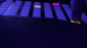DJ Freak (Антон Киба) в ночном клубе Шелк (Москва) - LIVE mash-up show - живое мэш-ап выступлени...