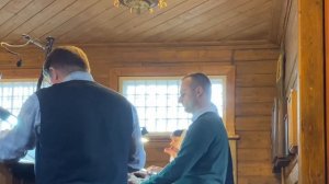 "Исаие, ликуй", "Святии мученицы", "Слава Тебе, Христе Боже" // Таинство Венчания.