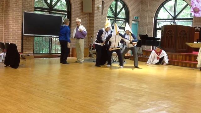 сценка Давид и Голиаф смотреть онлайн