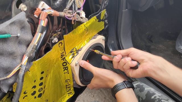 Замена штатной акустики в тойота королла 150, на DL audio Raven 165 смотреть онлайн