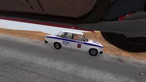 Полиция пытается остановить ОГРОМНУЮ машину в BeamNG drive