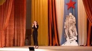 Новикова Елизавета с песней "Миру-мир"