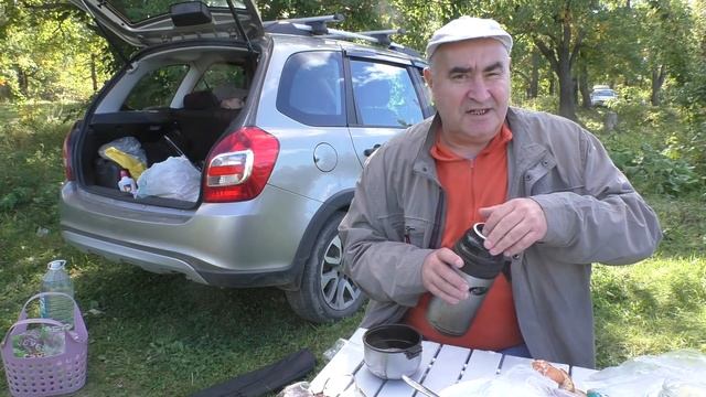 На Залупника накатил приступ безудержной храбрости смотреть онлайн