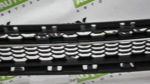 Kia Rio 3 2015-2017 года. Решётка бампера с LED