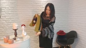 Варианты кардиганов из остатков пряжи по одному описанию