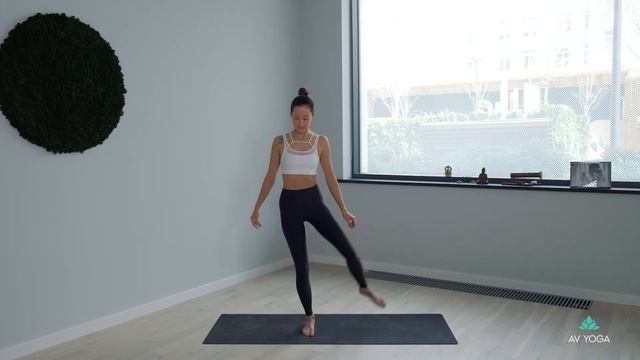 Разминка + Сурья Намаскар смотреть онлайн