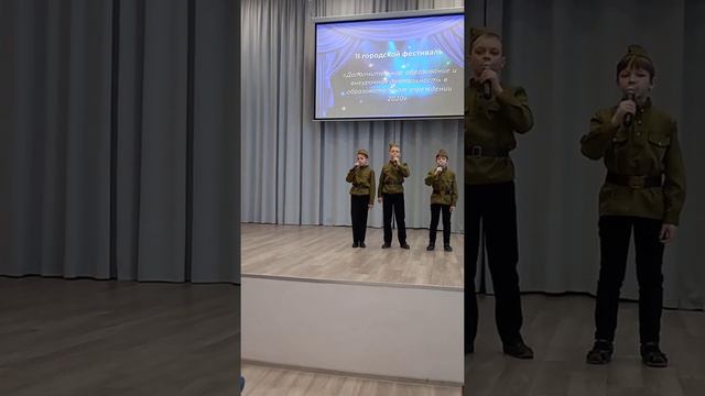 Сергей  Романов с одноклассниками . " Песня о маленьком трубаче " 2020 год смотреть онлайн