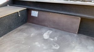 Дополнительные опции на лодке Girgis 390. Оклейка карпетом. Добавляем уют в лодку.
