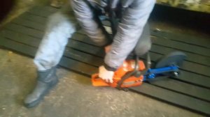 Самодельная болгарка из бензопилы.