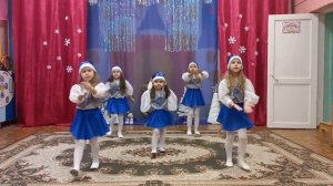 Снег и вьюга... танец девочек старшей группы детского сада
