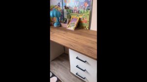 Стол компьютерный "Лайт" белый/крафт золотой.