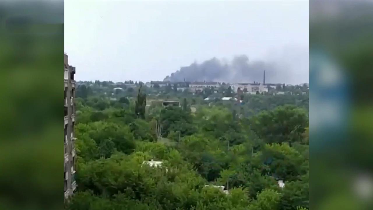 Украинские националисты обстреляли завод "Стирол" в Горловке