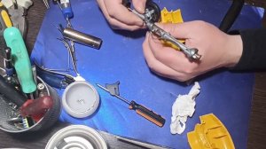 ну очень просто!! ремонт газовой горелки. неработает пьезо поджиг, замена пьезо элемента.