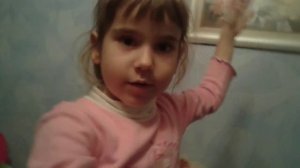 Тук тук дверь открой,там в лесу охотник злой...