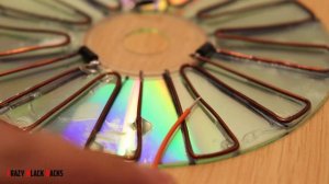 Солнечная батарея из CD дисков своими руками