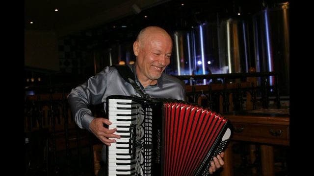 Волшебный звук аккордеона. Аккордеонист Николай Засидкевич (Донецкий) г.Казань. смотреть онлайн