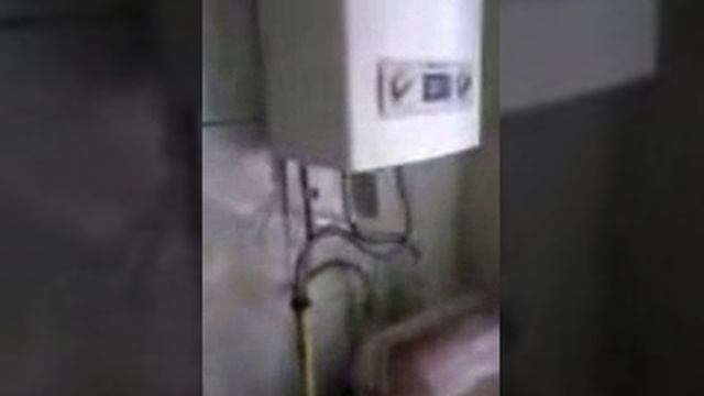 Шумит колонка смотреть онлайн