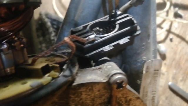 Chery Tiggo (Чери Тигго) ремонт стеклоочистителя лобового стекла. смотреть онлайн