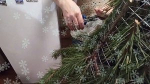 Гном из сосновых веток своими руками, на улицу