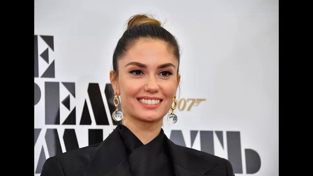 Глаза Агаты Муцениеце говорят сами за себя, горят от счастья смотреть онлайн