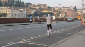 БЕЖИМ МАРАФОН. FLORENCE MARATHON андрей онистрат техника бега бегущий банкир