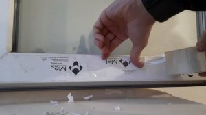 Как снять старую пленку с пластиковых без шпателя.