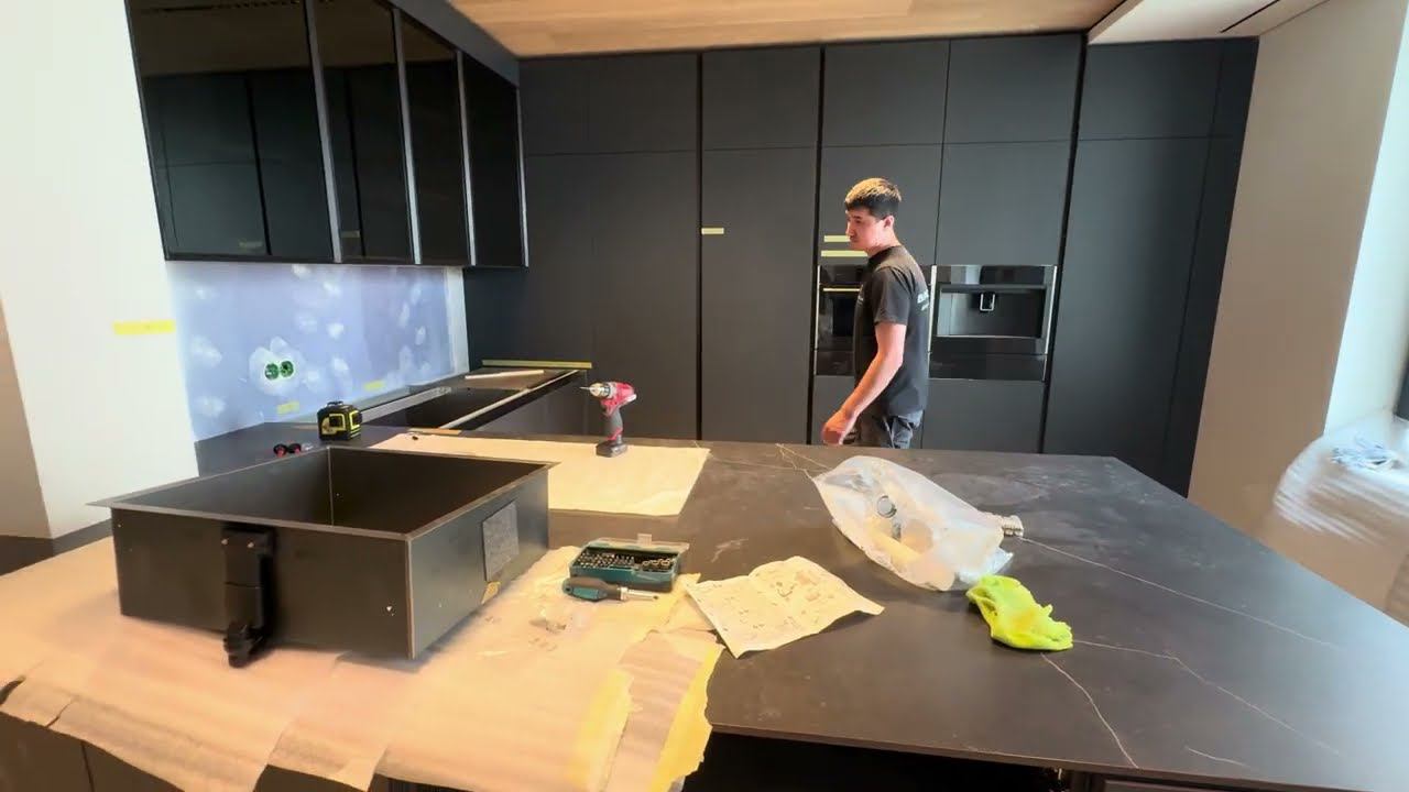 ОБЛИЦОВКА МЕБЕЛИ КВАРЦЕВЫМ КАМНЕМ DEKTON | Элитный ремонт квартиры в ЖК "Квартал 38А"