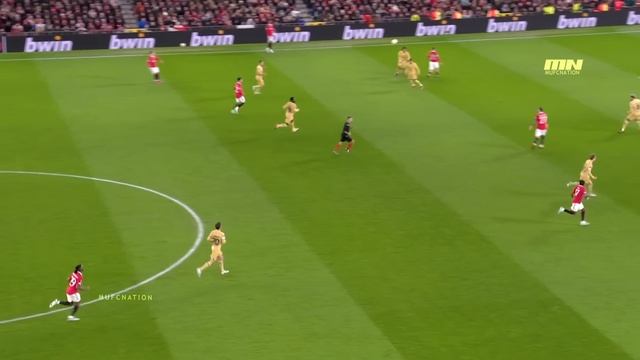 Here is why Lisandro Martinez is a HUGE MISS for Man United! смотреть онлайн