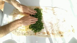 Рулет из лаваша с рыбной консервой