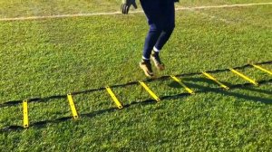 15 лучших упражнений на быстроту ног в футболе