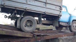 ГАЗ-53. Заезд на "глухой" подъёмник.