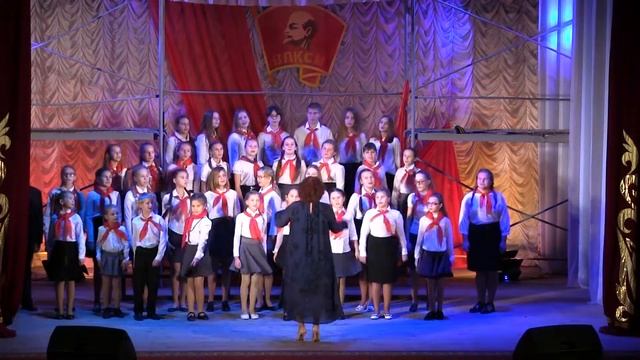 100-летие ВЛКСМ "Не расстанусь с комсомолом буду вечно молодым!".