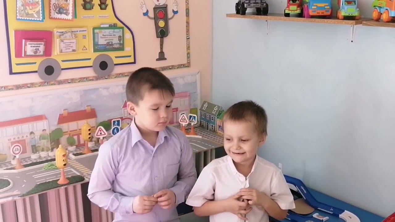 Поздравительная открытка "С днем матери" 2021г. смотреть онлайн