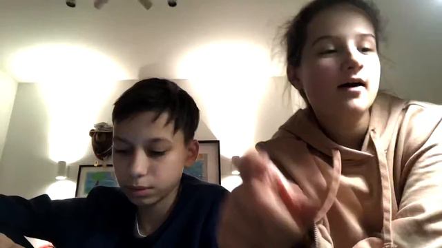 Все сразу! Влог о том как мы делаем уроки! (Простите за такой простецкий ролик) смотреть онлайн