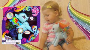 ✿ My Little Pony Rainbow Dash Мой Маленький Пони Рейнбоу Деш делает сальто, говорит Дружба это чудо