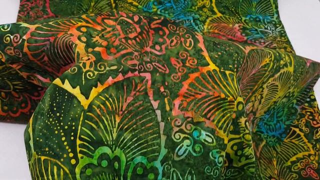 dark green Timeless Treasures batik fabric with big flowers and leaves смотреть онлайн