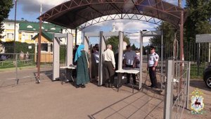 Сотрудники полиции обеспечили безопасность во время масштабных религиозных мероприятий в Дивеево