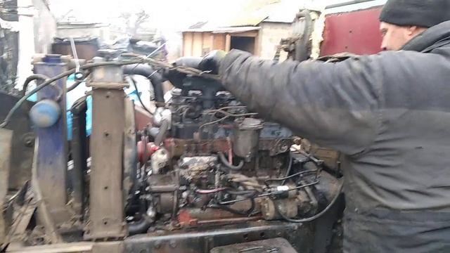 Первый но неудачный пуск Двигателя Д-240 после кап ремонта. смотреть онлайн