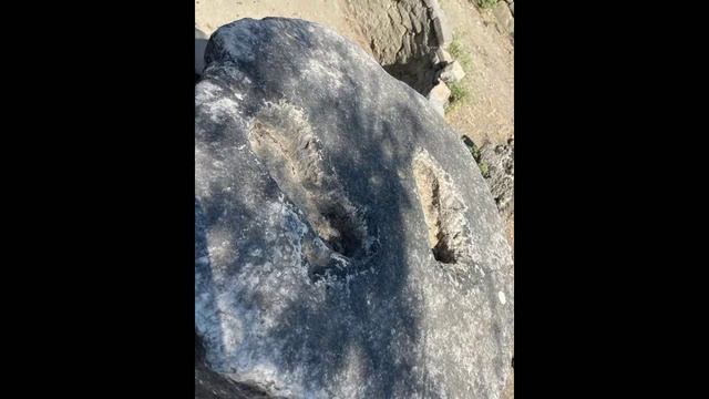 РОЗАБАЛ Кашмир могила Иисуса. РОЗАБАЛ. Jesus' footprint on Mountain Olive.