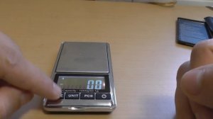 Портативные электронные весы. Portable electronic scales.