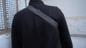 Тактическая сумка через плечо "LEAFLET". Обзор и характеристики городской наплечной сумки.