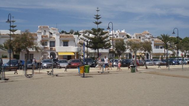 La Cala de Mijas The village. Holiday idea’s by Yourcostadelsolguide.com смотреть онлайн
