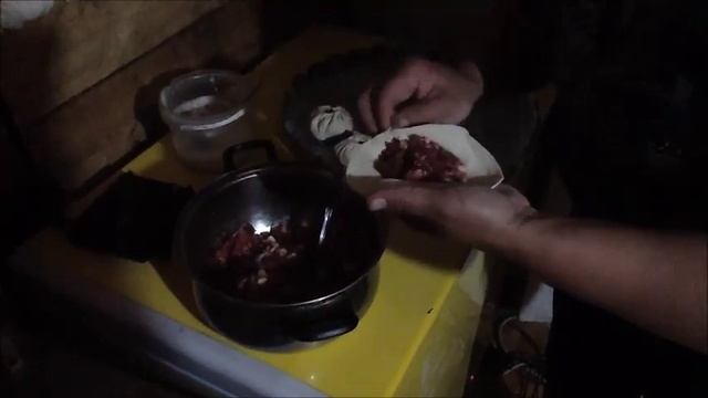 Монгольская еда Буузы смотреть онлайн