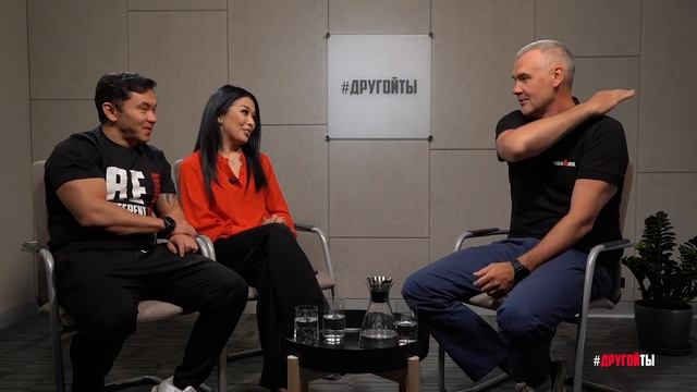 Как покорить два полюса, пройти 17 Ironman и вскопать 2 гектара земли? смотреть онлайн