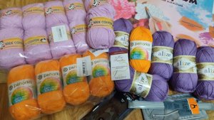 Обзор посылки с пряжей. Много красивой пряжи и спиц.